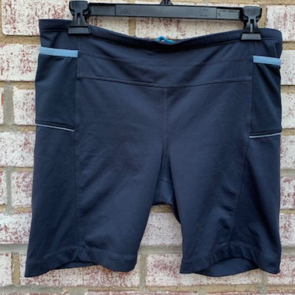 Athleta bike shorts size medium